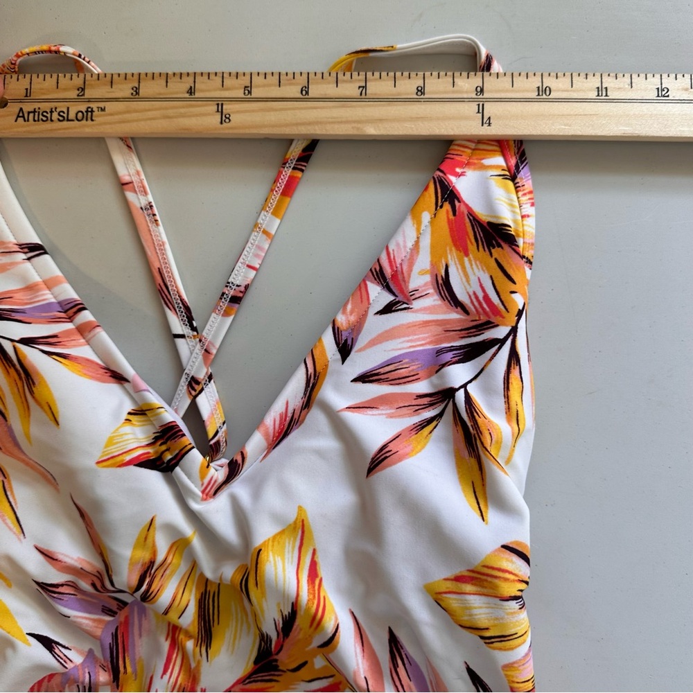 Kona Sol One Piece Swimsuit Womens Size Medium White Floral Swimsuit Adjustable - Picture 12 of 15